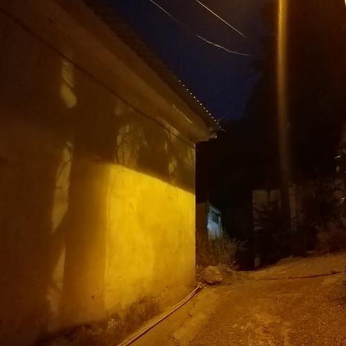 Крым, улица, фонарь...