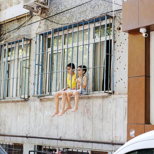 Caged kids