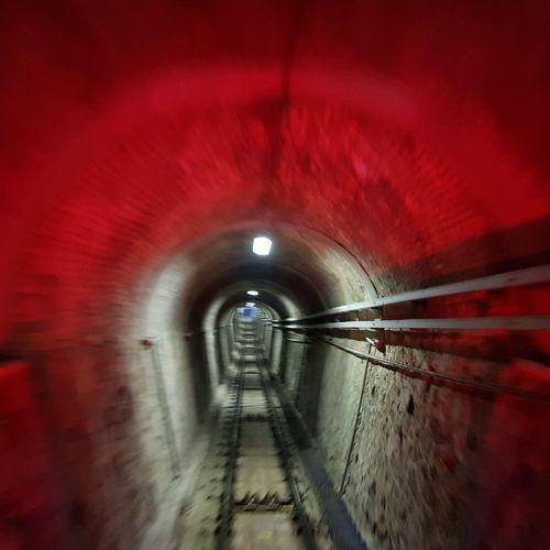 RED TUNNEL