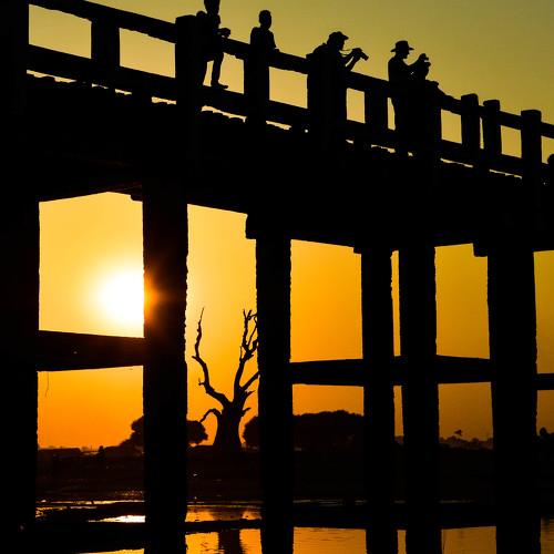 The passage of life on the U`bein bridge.