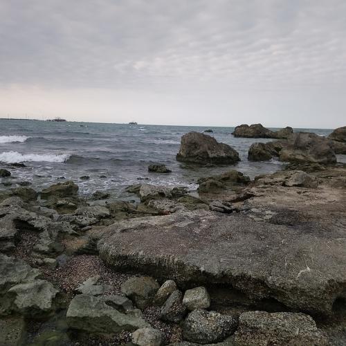 On the Pirallahi island (Khazar sea)