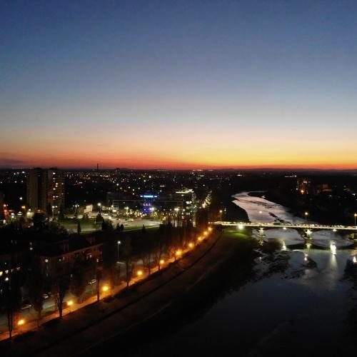 Photo #3887807