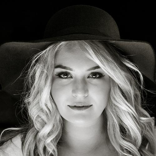 Photo #3950345