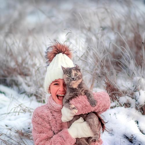 Photoshoots against cats will....