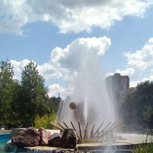 Decorative fountain in Pitesti