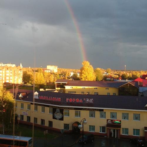 Вид  с  окна  мастерской  после  дождя  плюс  радуга!