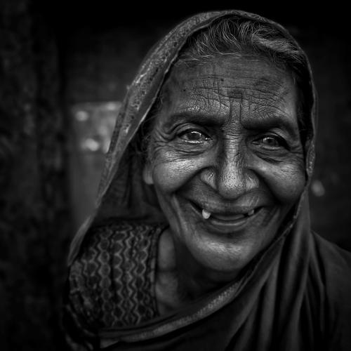 Lady In Kolhafur