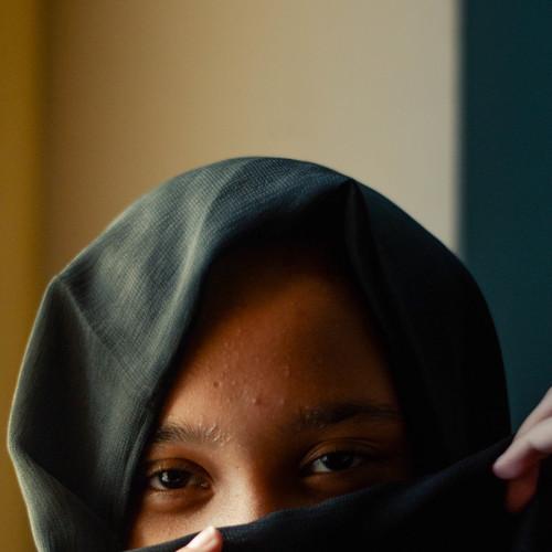 Beauty inside the cloak.
