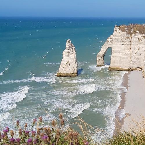 Summer in Étretat.
