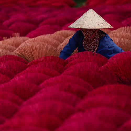 Drying joss-sticks