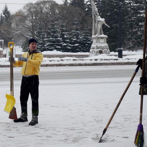Snow cleaning.
