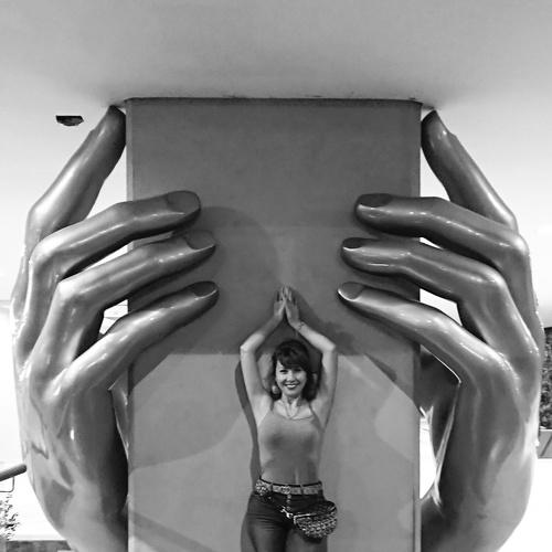 In the hands.