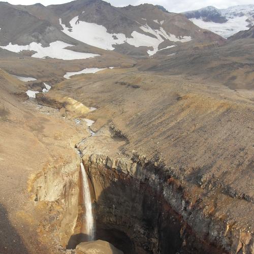 Каньон Опасный. Мутновский вулкан / Dangerous Canyon. Mutnovsky volcano.