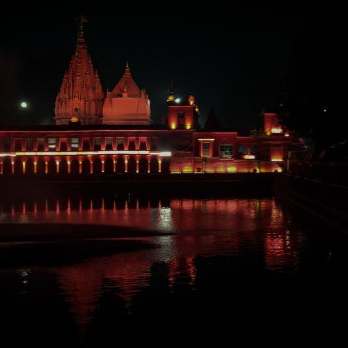 Red reflection of Temple
