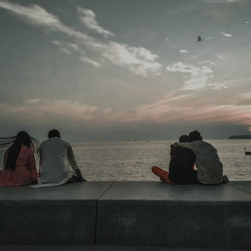Love is wordless feeling.