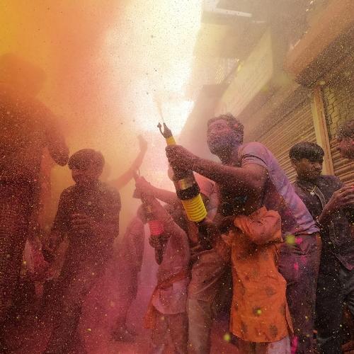 COLORS IN CHAOS