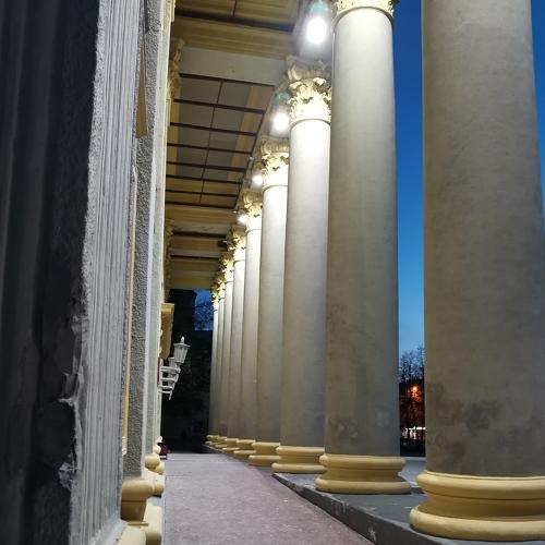Анфилада