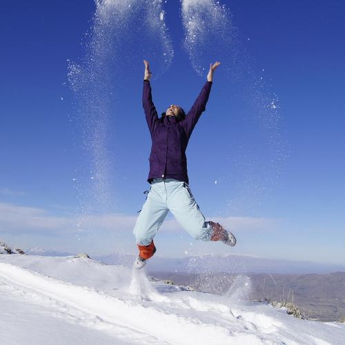 Karda Uçmak (Flying on the Snow)