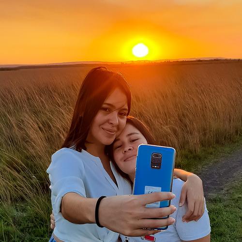 Love Sisters