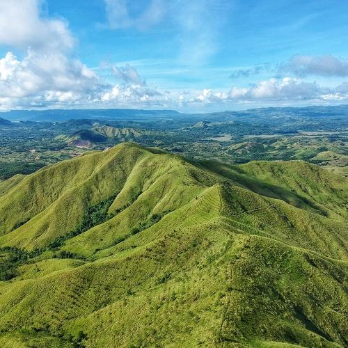 Binabaje Hills' Beauty