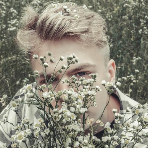 daisies boy