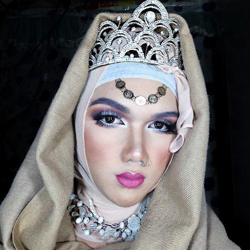 Divine