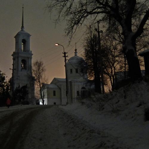 Поздний вечер в провинциальном городке