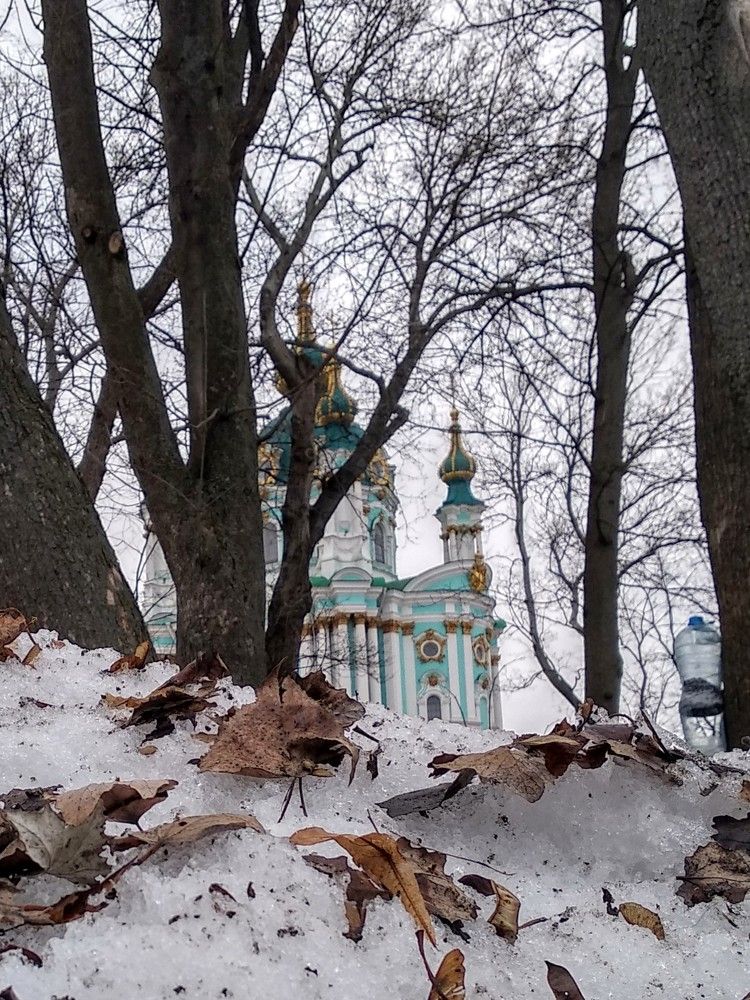 Весна на Аллее художников