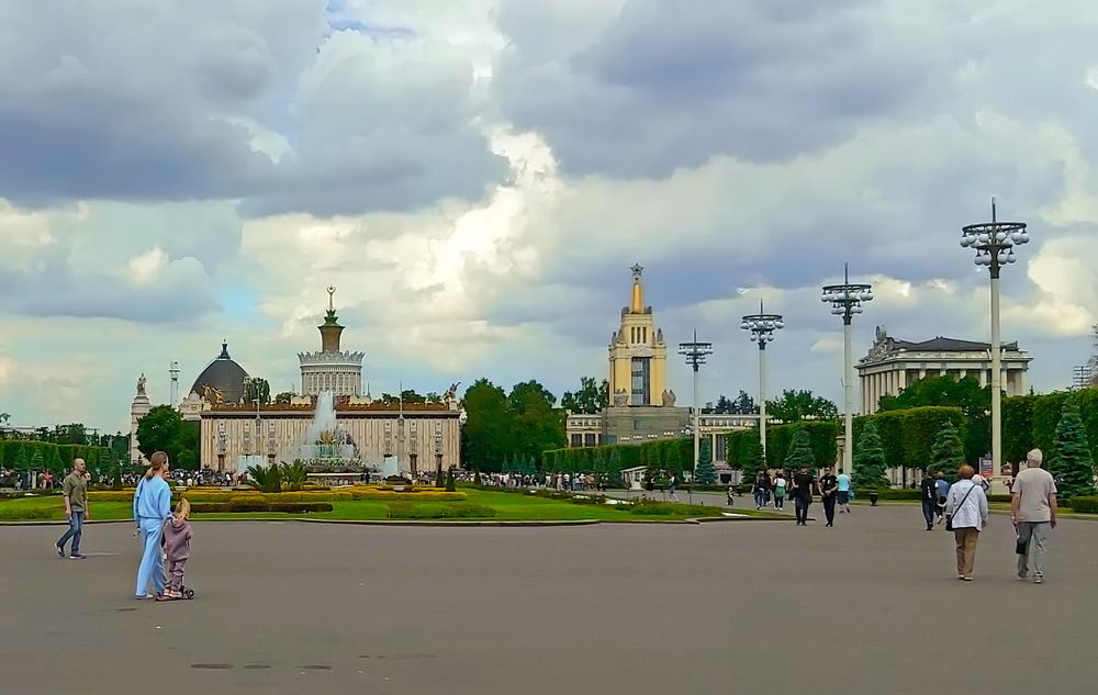 Фотография автора Олег Ушаков