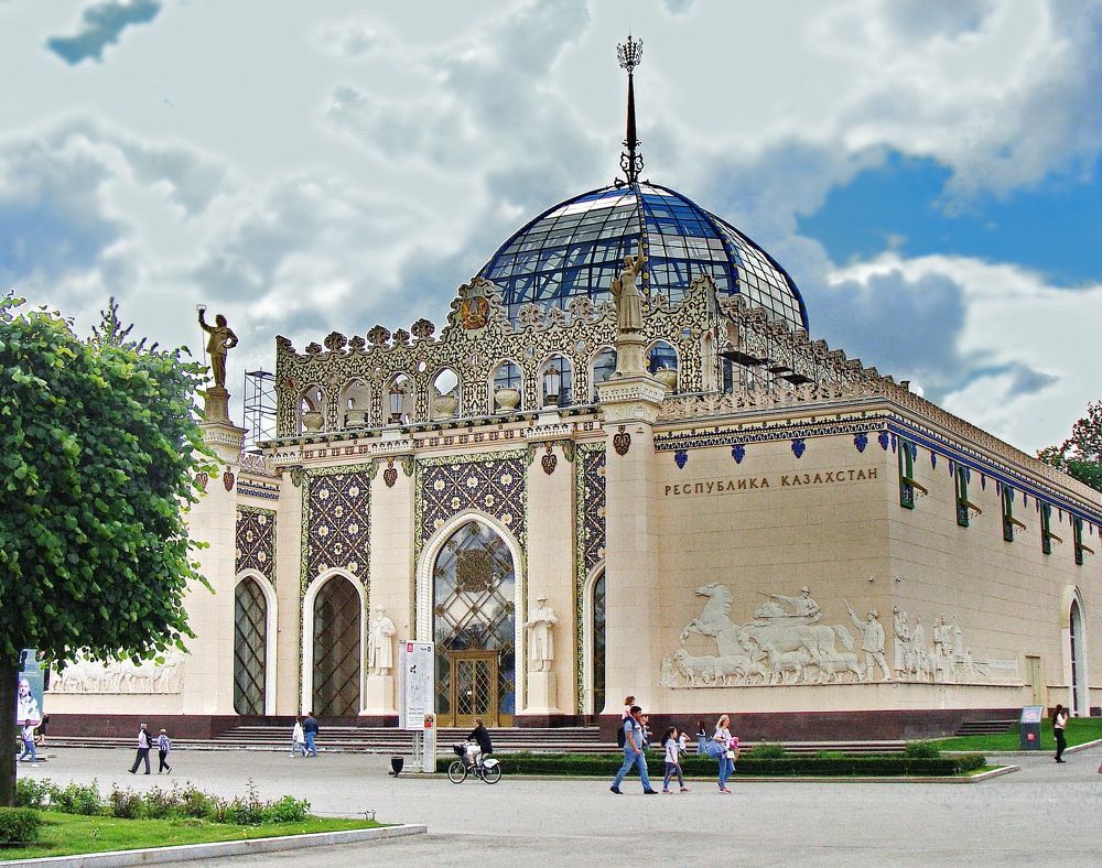 Фотография автора Олег Ушаков