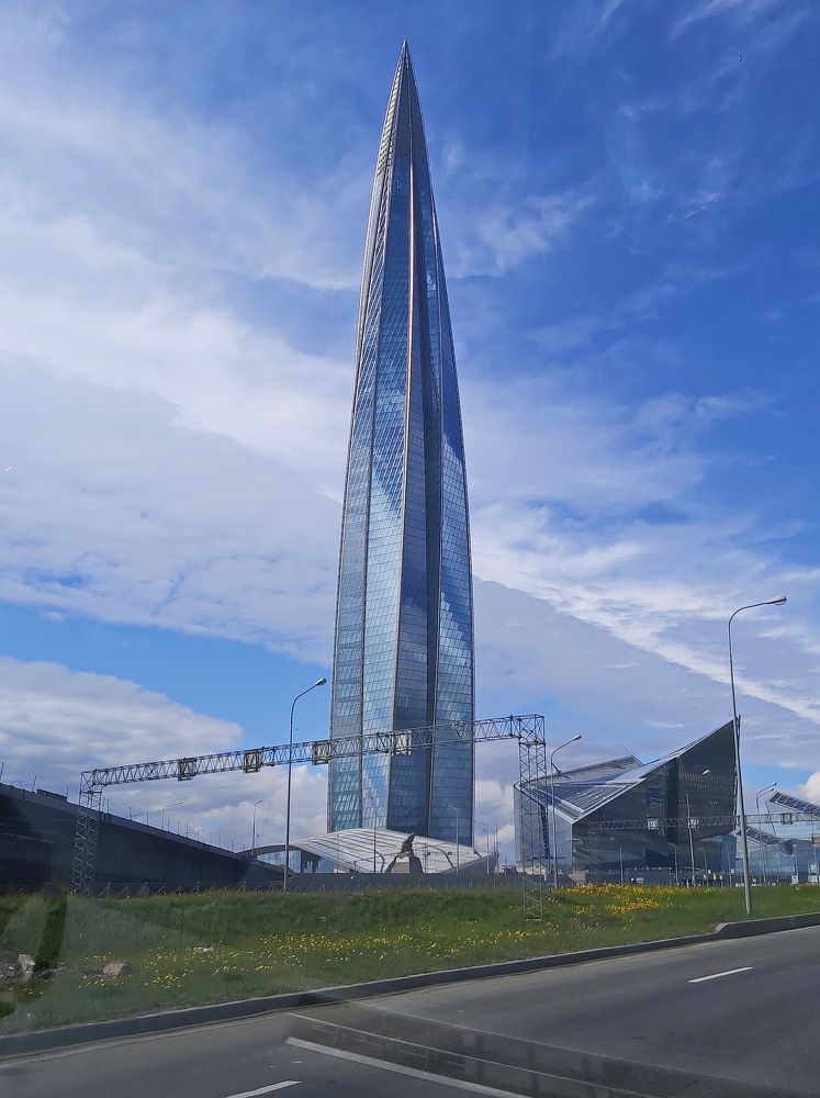 Фотография автора Олег Ушаков