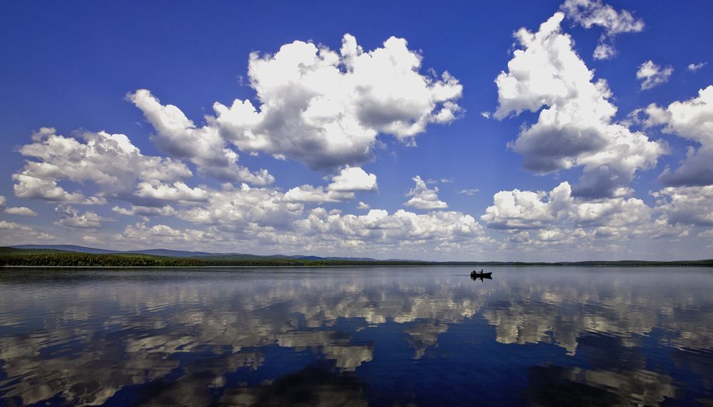 облака на воде