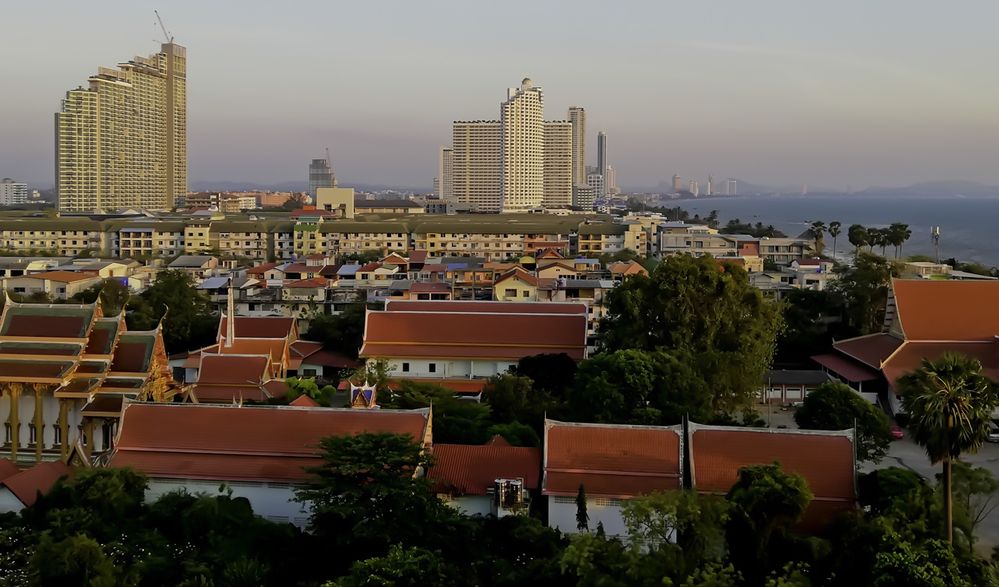 крыши Паттайи