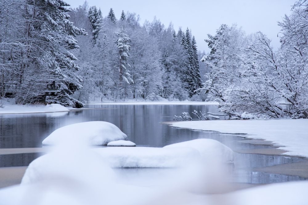 Иней на реке