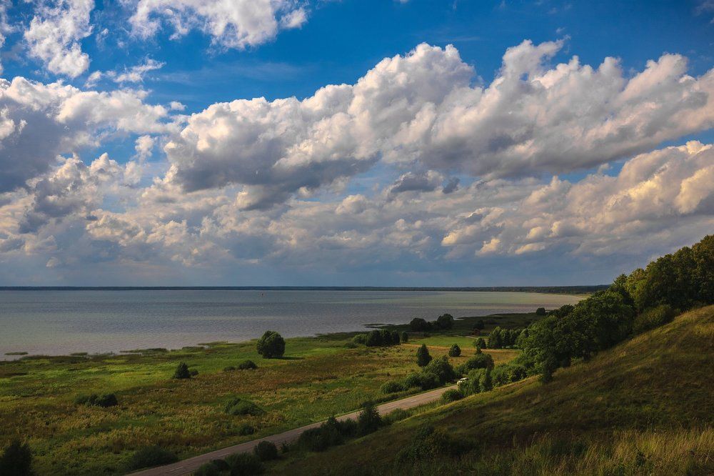 Солнечный летний день на Плещеевом озере