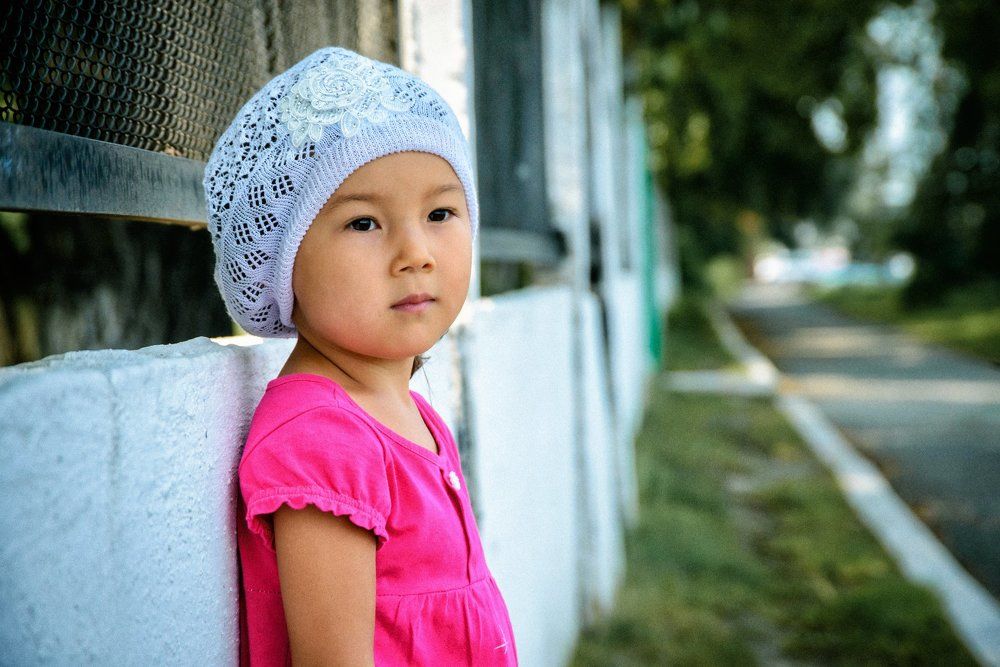 Задумалась