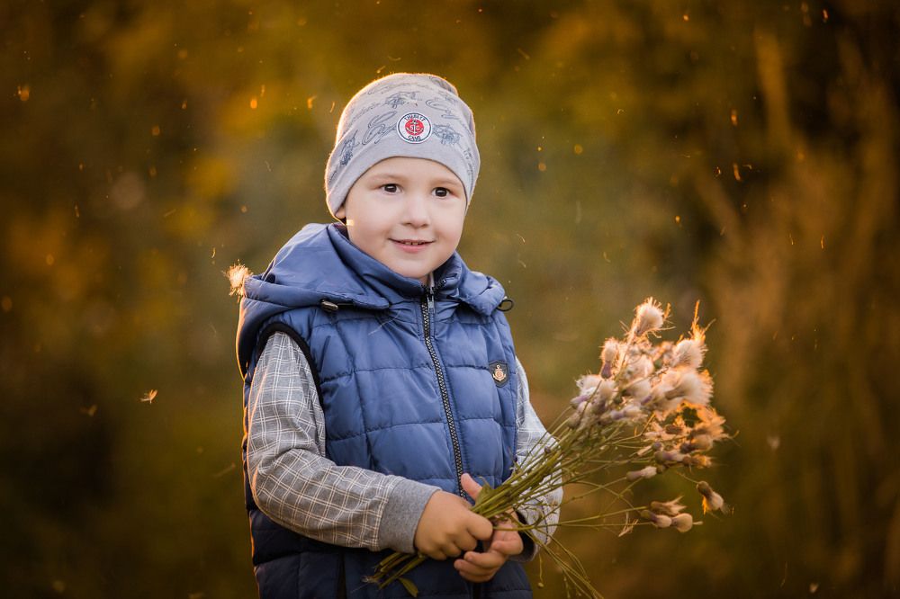 Взгляд озорного мальчишки