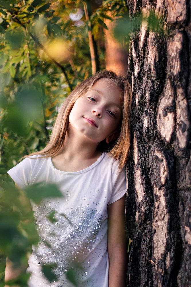 Девочка в лесу